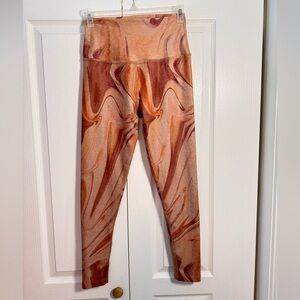 Beyond Yoga 7/8 abstract swirl leggings medium
